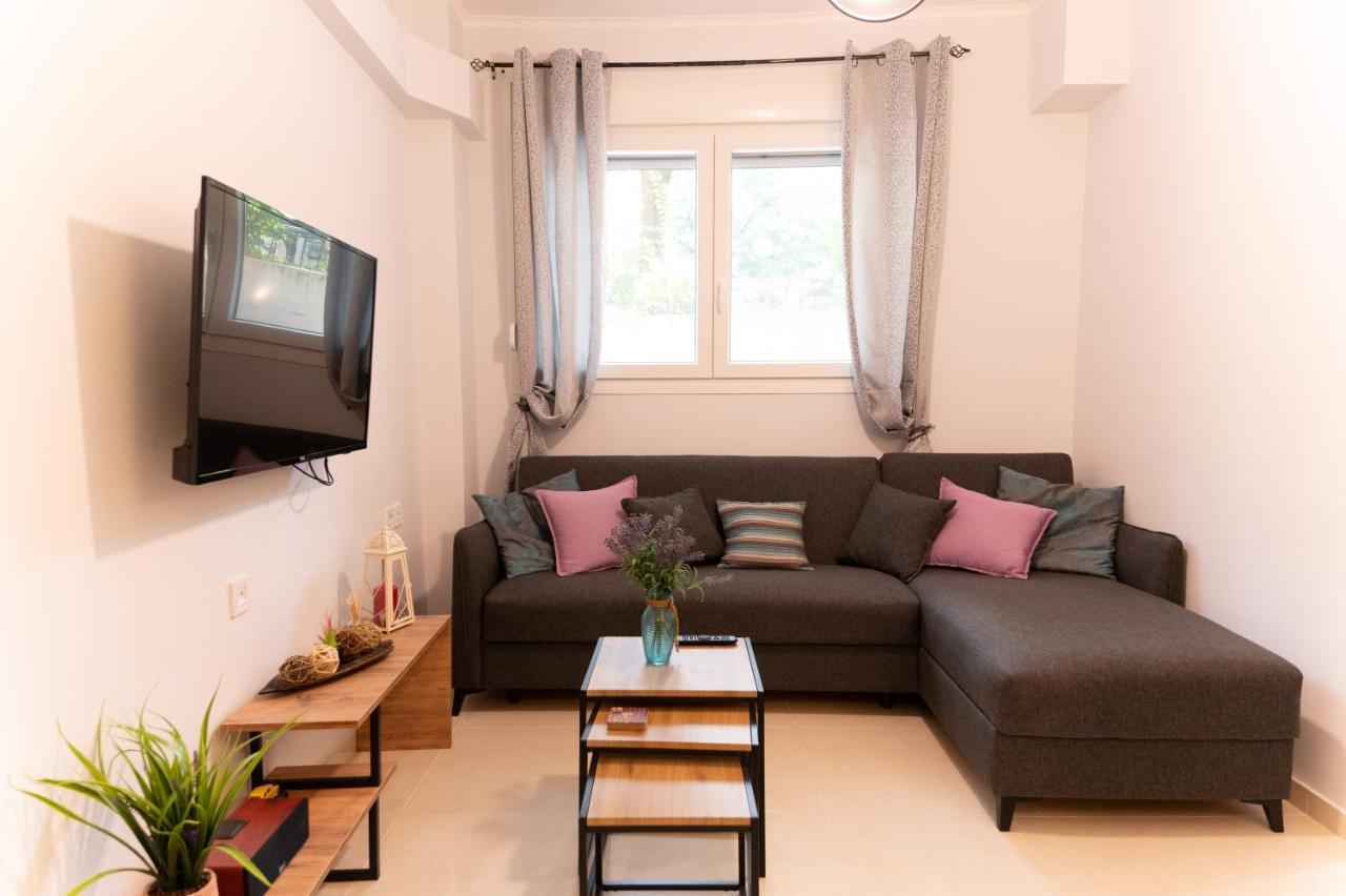 Kristi Central Home Янина Екстериор снимка