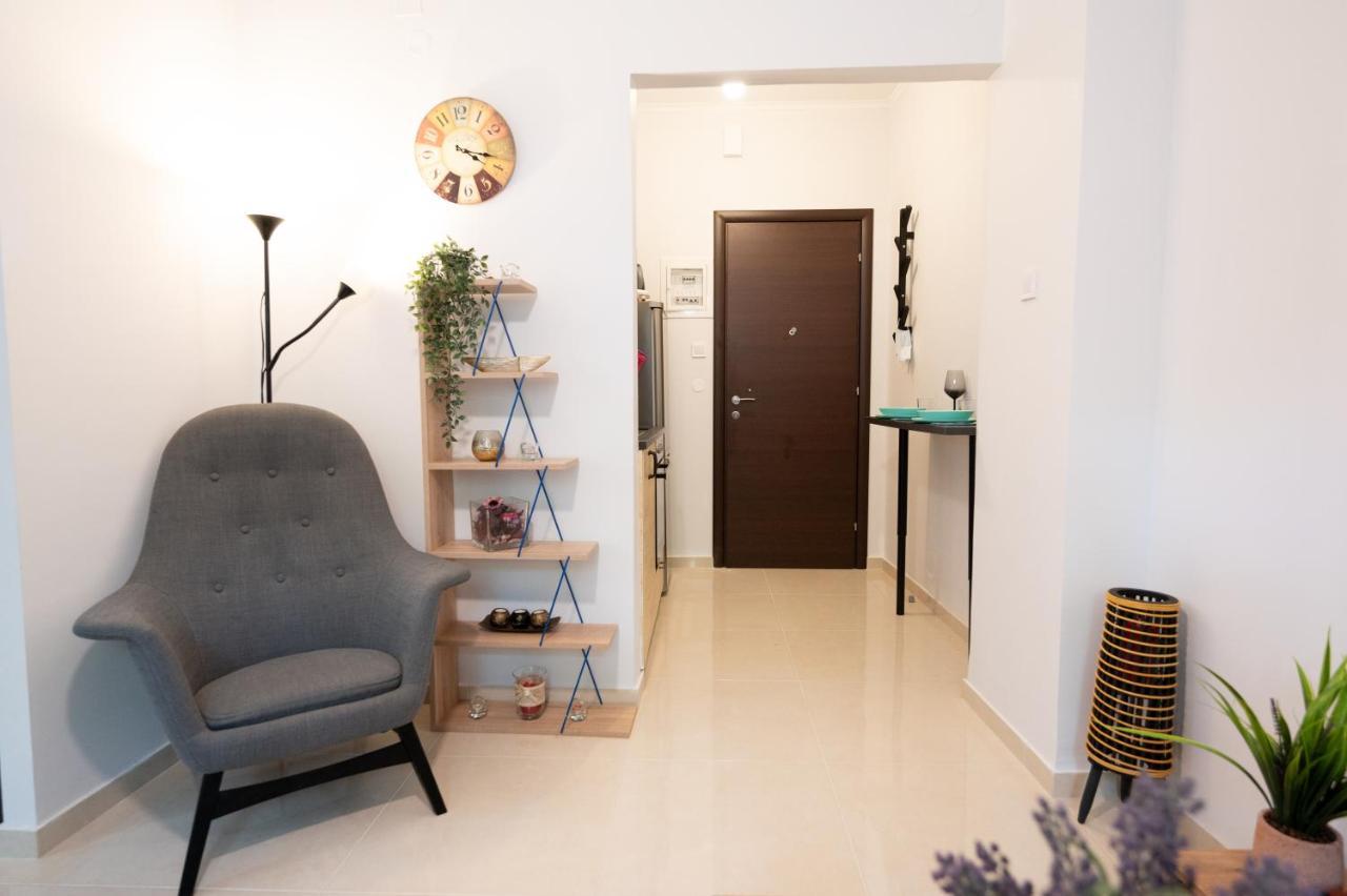Kristi Central Home Янина Екстериор снимка